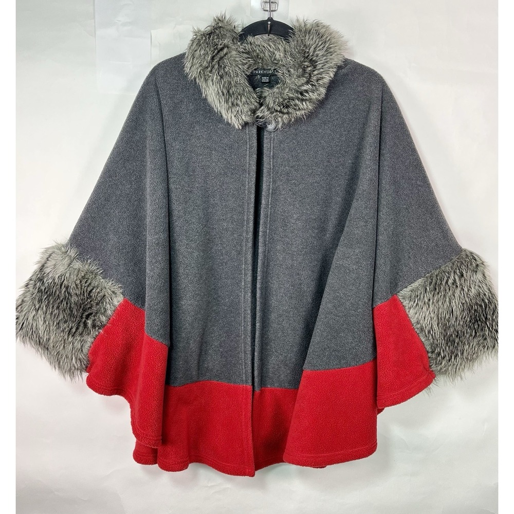 Parkhurst Desmona Cape Faux Fur Trim Gray Red Fleece Button Closure‎ One Size